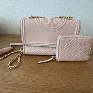 Tory Burch Chic Blush Quilted Crossbody Bag Set